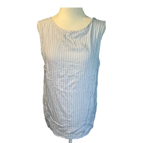 Banana Republic Striped Poplin Blouse Blue White Button Shoulder Accent M - Picture 3 of 8